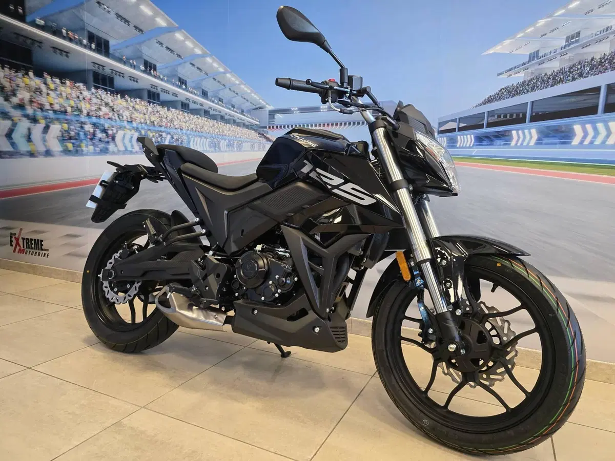 Cyclone Battlo 5S (2025 - 26) (16)