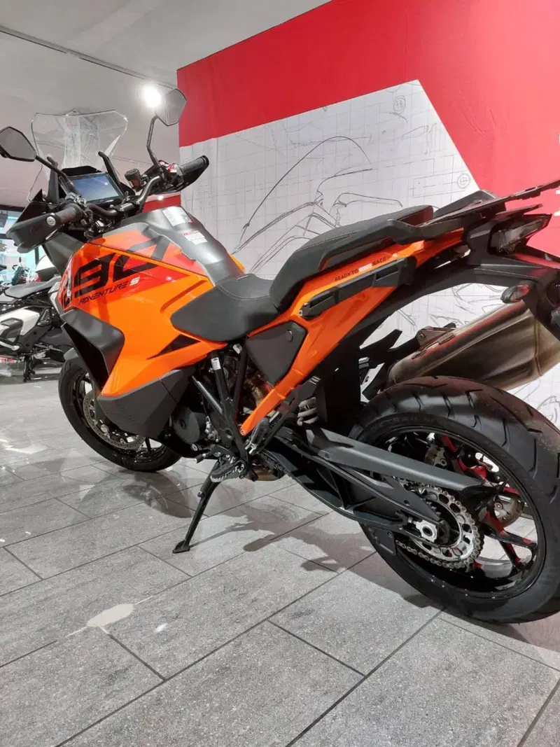 KTM 1290 Super Adventure S (2022 - 25) (9)