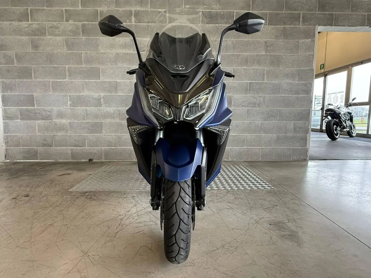 Kymco AK 550 (2017 - 19) (3)