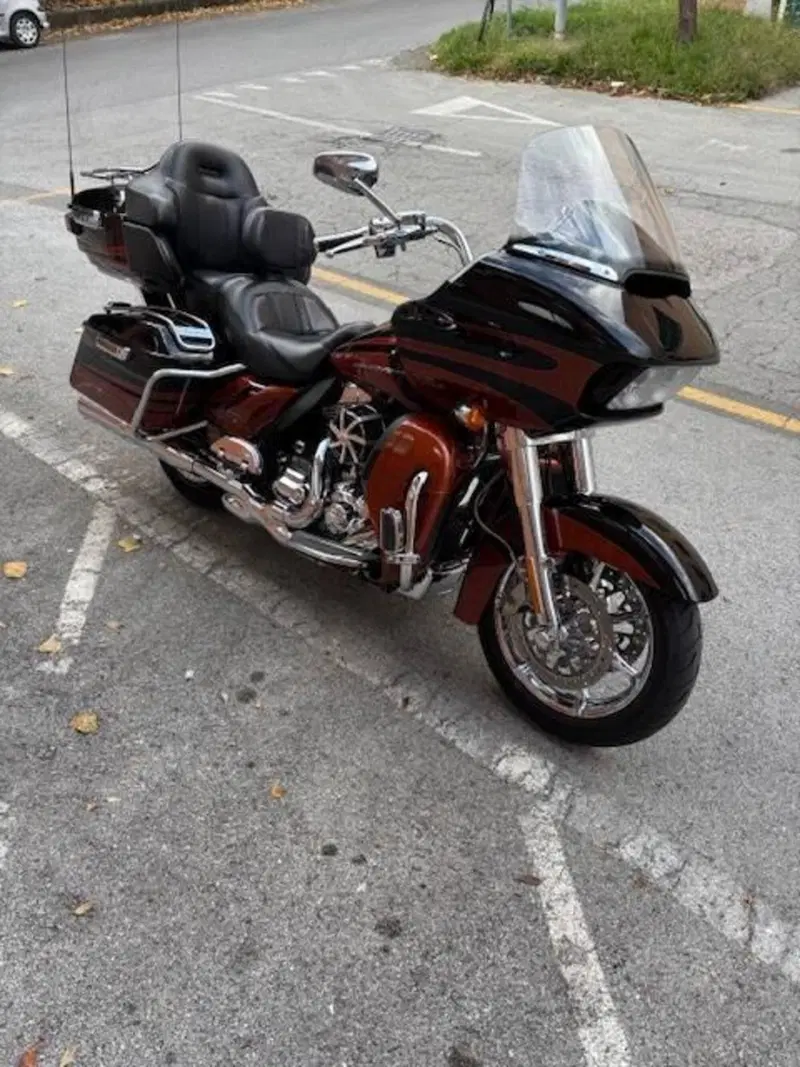 Harley-Davidson 1800 Road Glide Ultra (2014 - 16) - FLTRUSE (6)