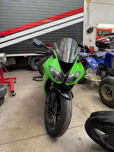 Kawasaki Ninja 1000 ZX-10R (2008 - 09) usata