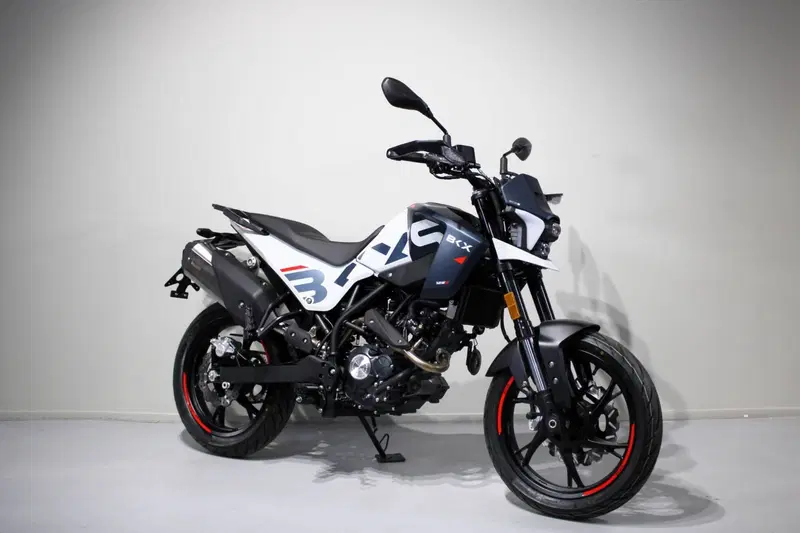 Benelli BKX 125 S (2026) (2)