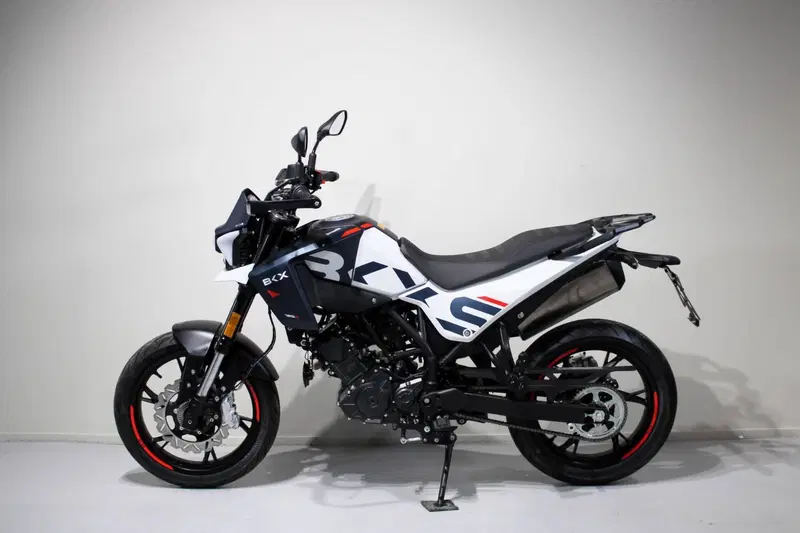 Benelli BKX 125 S (2026) (4)
