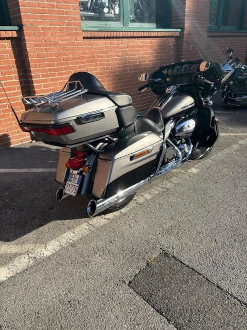 Harley-Davidson 107 Electra Glide Ultra Limited (2017 - 18) - FLHTK (8)
