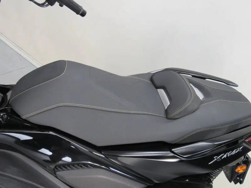 Yamaha X-Max 300 Tech Max (2021 - 24) (12)