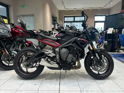 Triumph Street Triple R (2020 - 22) usata