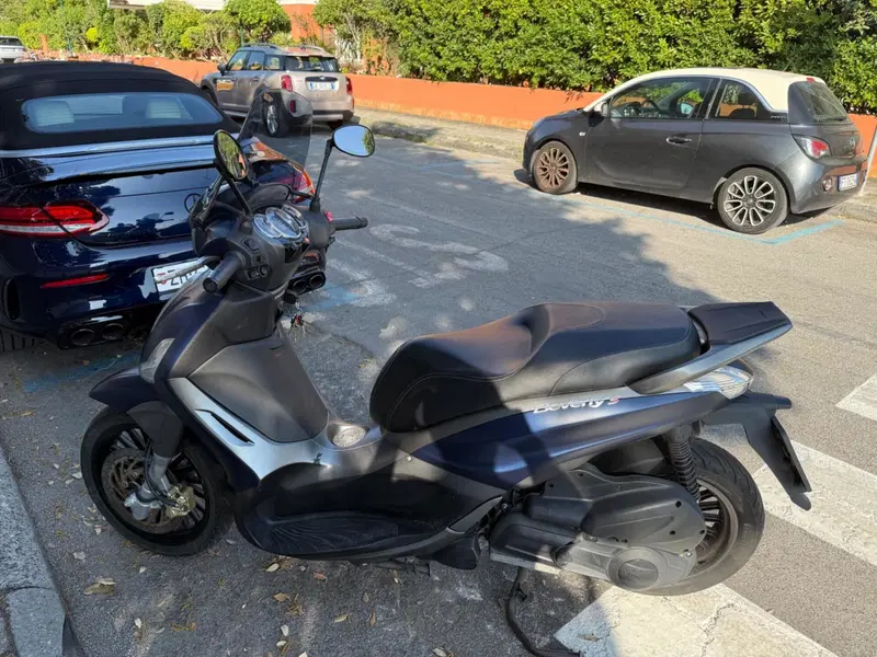 Piaggio Beverly 300 i.e. ABS-ASR (2016 - 20) (5)