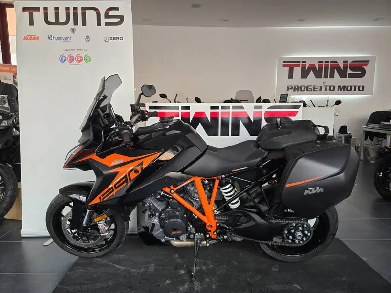 KTM 1290 Super Duke GT (2022 - 25) (5)