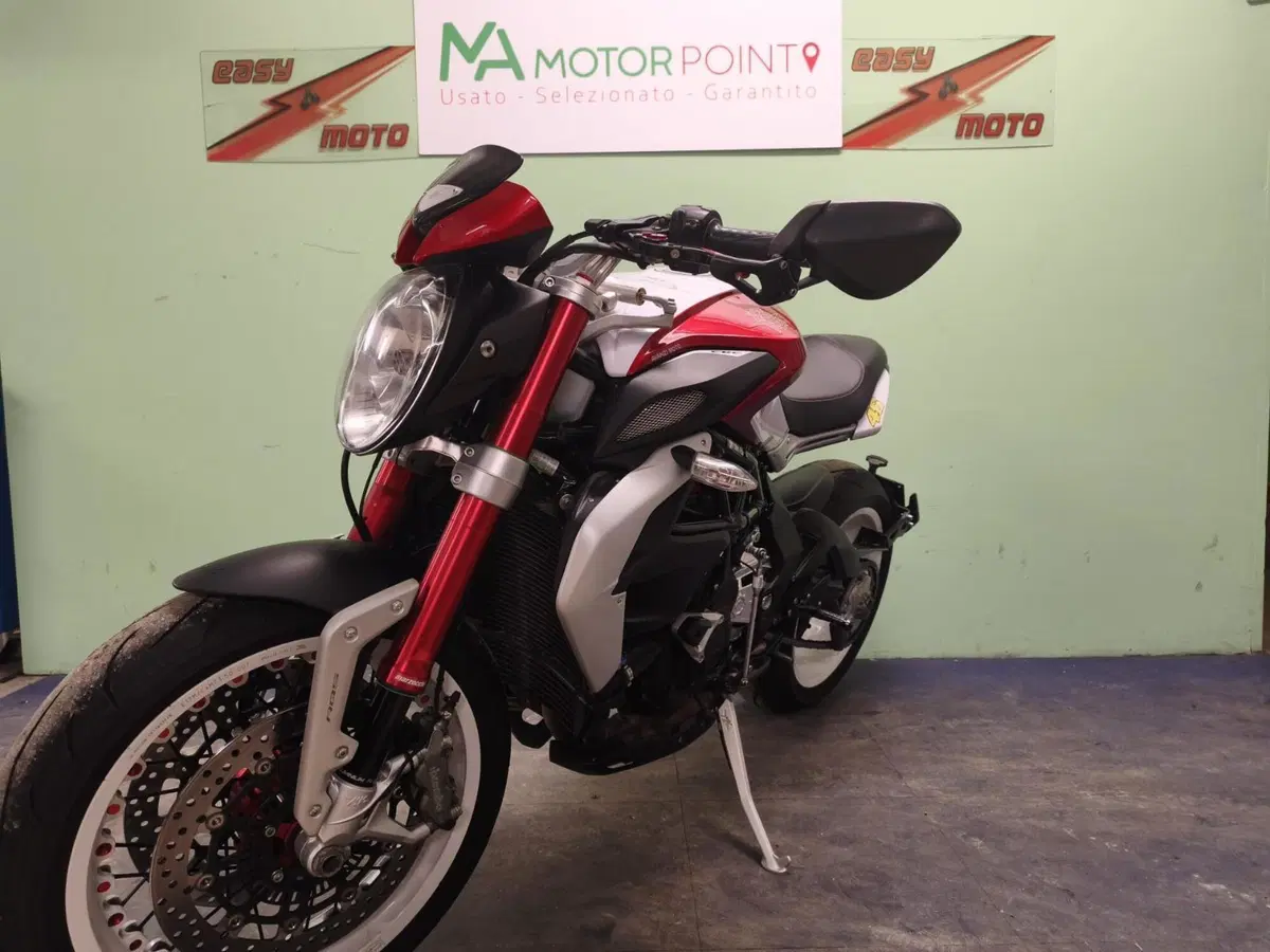 MV Agusta Dragster 800 RR (2015 - 17) (2)