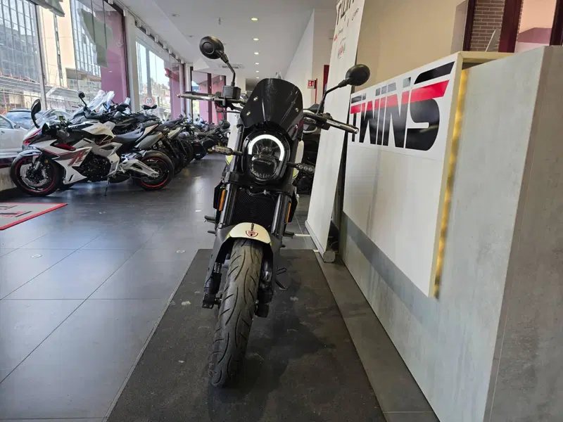 Benelli Leoncino 250 (2021 - 25) (3)
