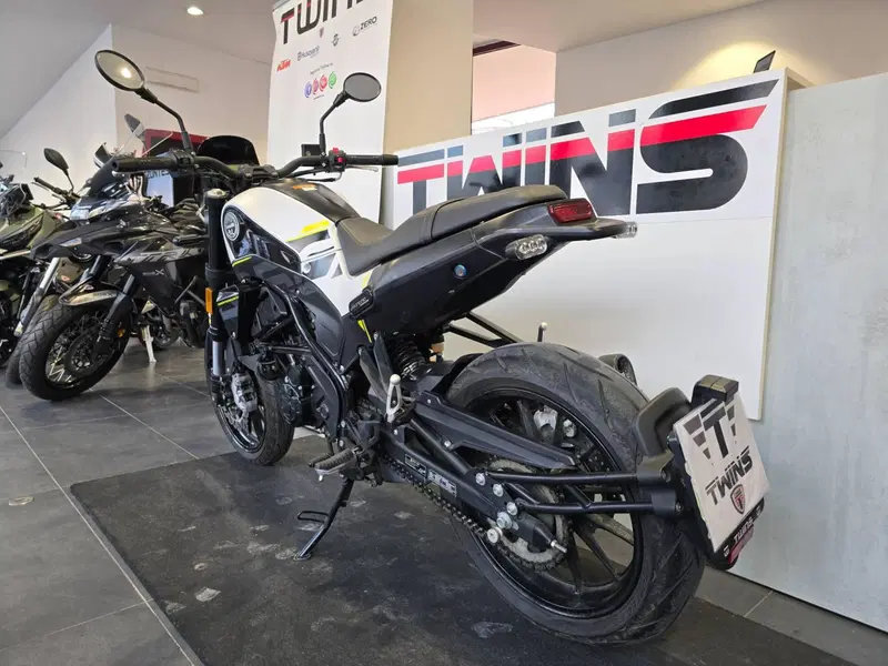 Benelli Leoncino 250 (2021 - 25) (6)