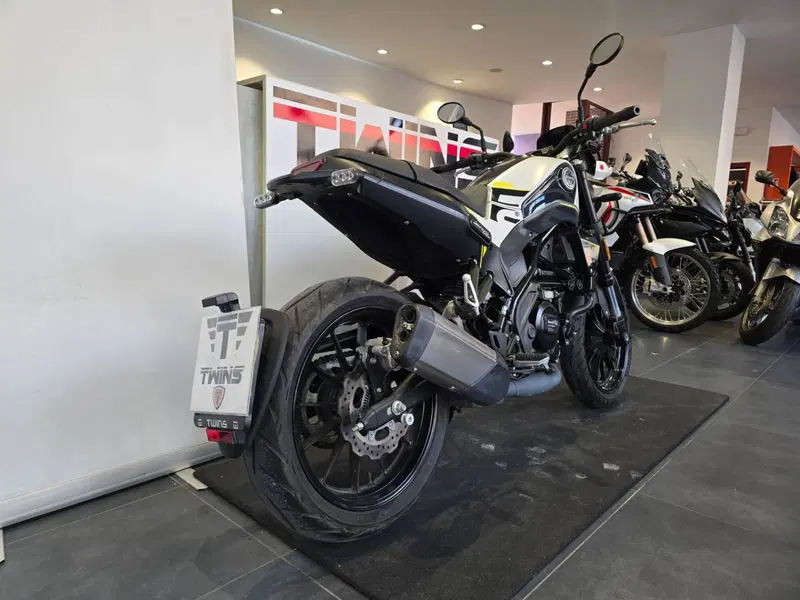 Benelli Leoncino 250 (2021 - 25) (8)