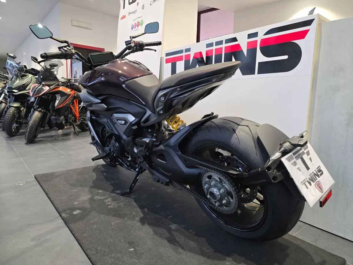 Ducati XDiavel V4 (2025 - 26) (6)