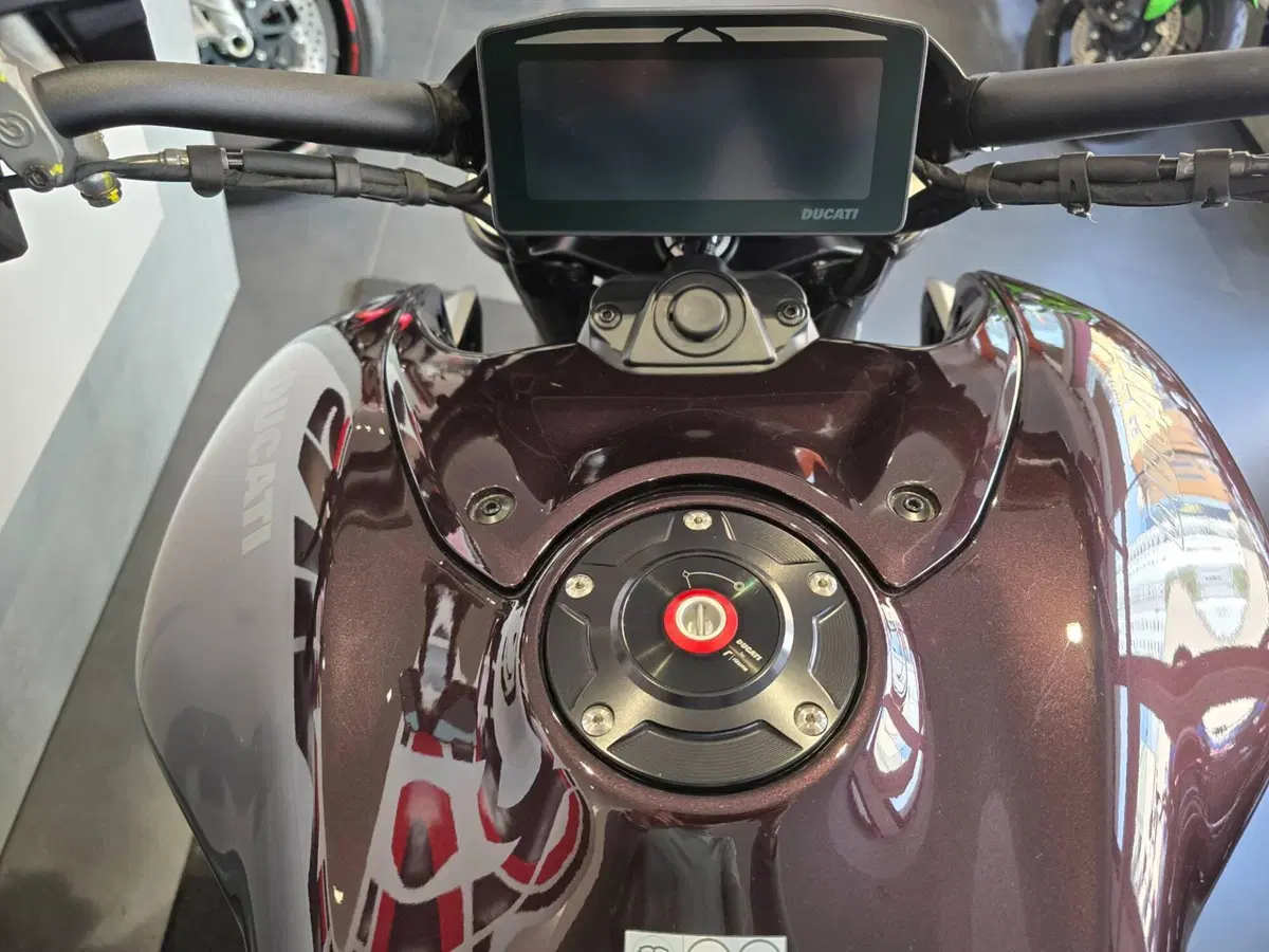 Ducati XDiavel V4 (2025 - 26) (14)