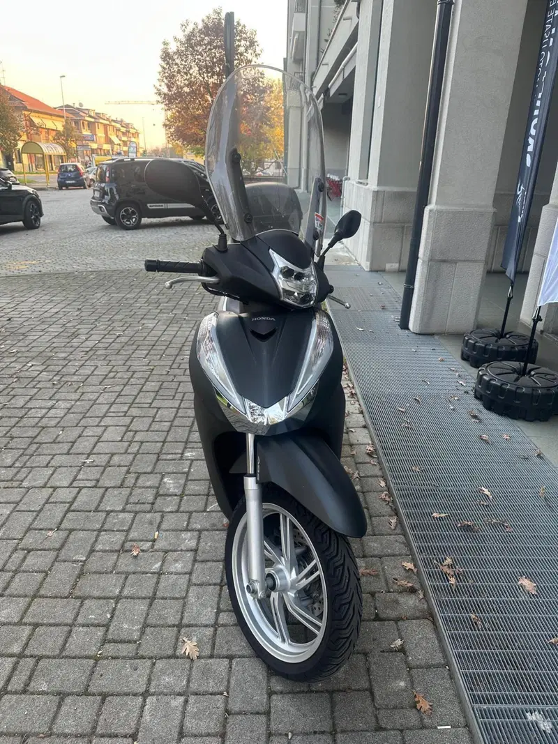 Honda SH 300 i Sport ABS (2018 - 20) (3)