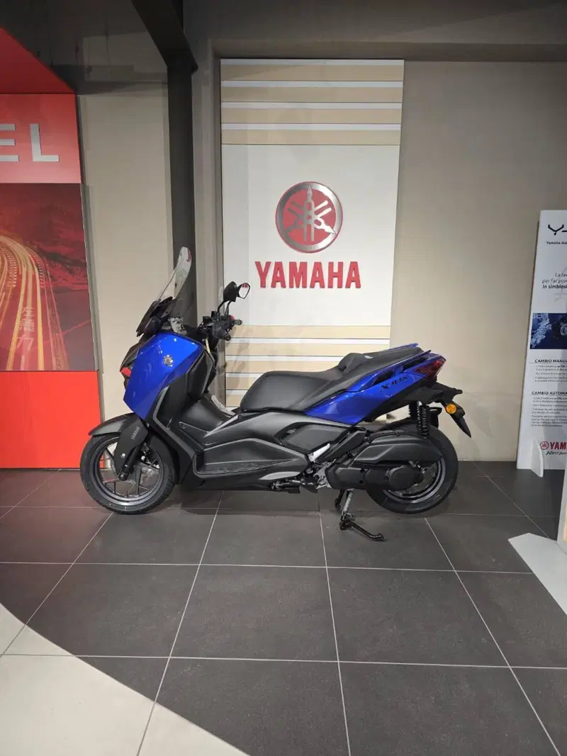 Yamaha X-Max 125 (2025 - 26) (2)