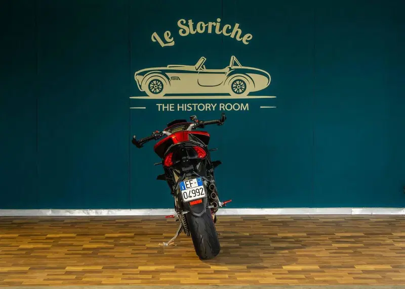 MV Agusta Dragster 800 RR (2015 - 17) (2)