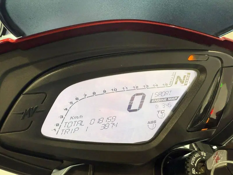 MV Agusta Dragster 800 RR (2015 - 17) (6)