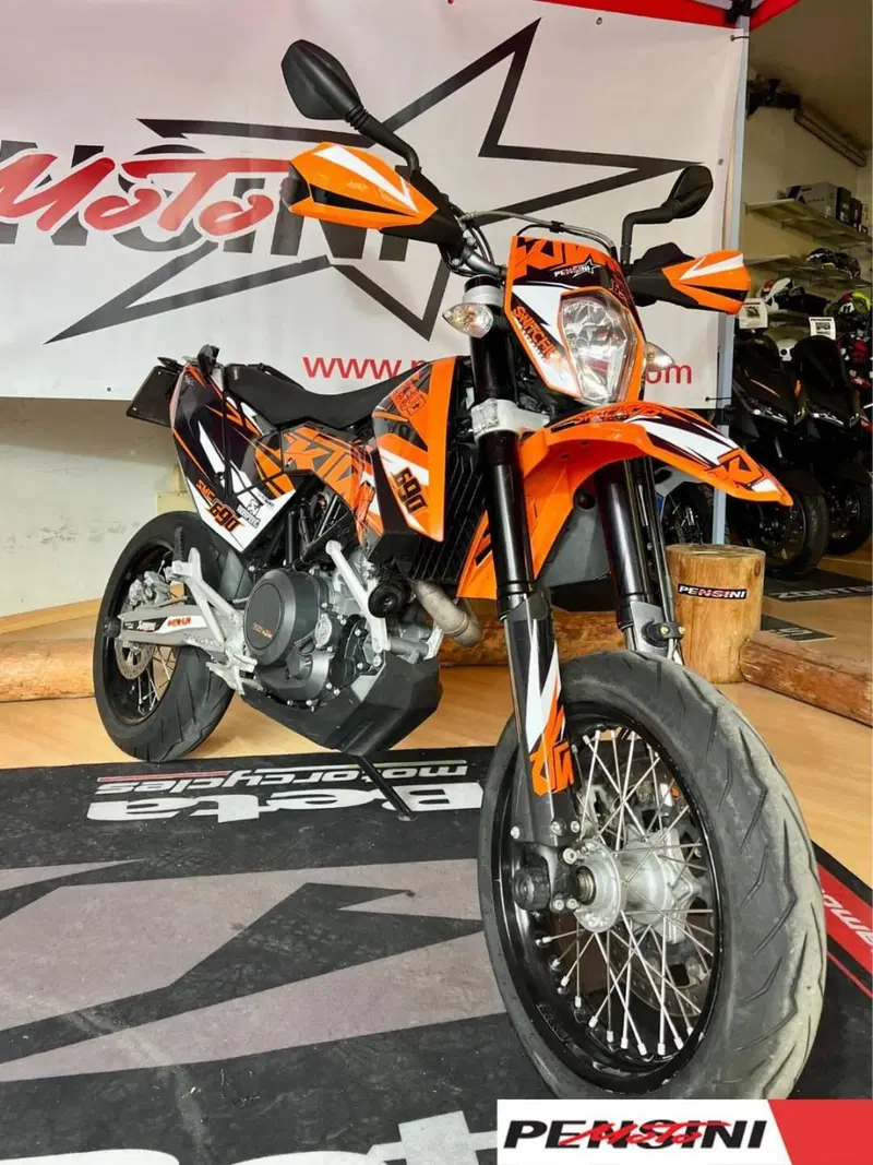 KTM 690 SMC (2008- 11) (4)