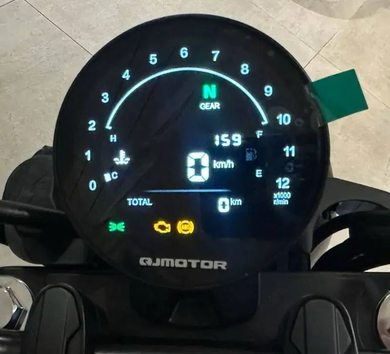 QJ Motor SRV 125 (2025 - 26) (6)