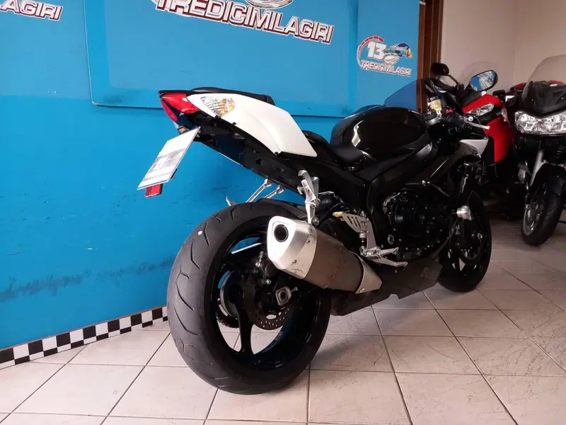 Suzuki GSX R 750 (2008 - 10) (3)