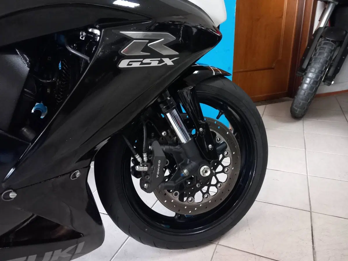 Suzuki GSX R 750 (2008 - 10) (19)