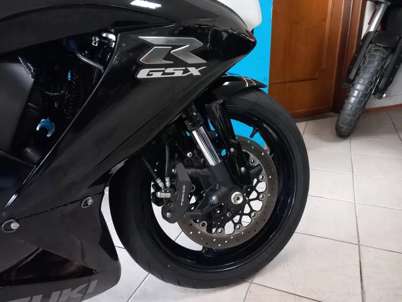 Suzuki GSX R 750 (2008 - 10) (19)