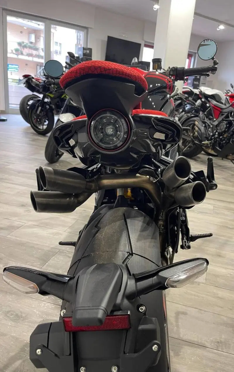 MV Agusta Rush 1000 (2023 - 26) (13)