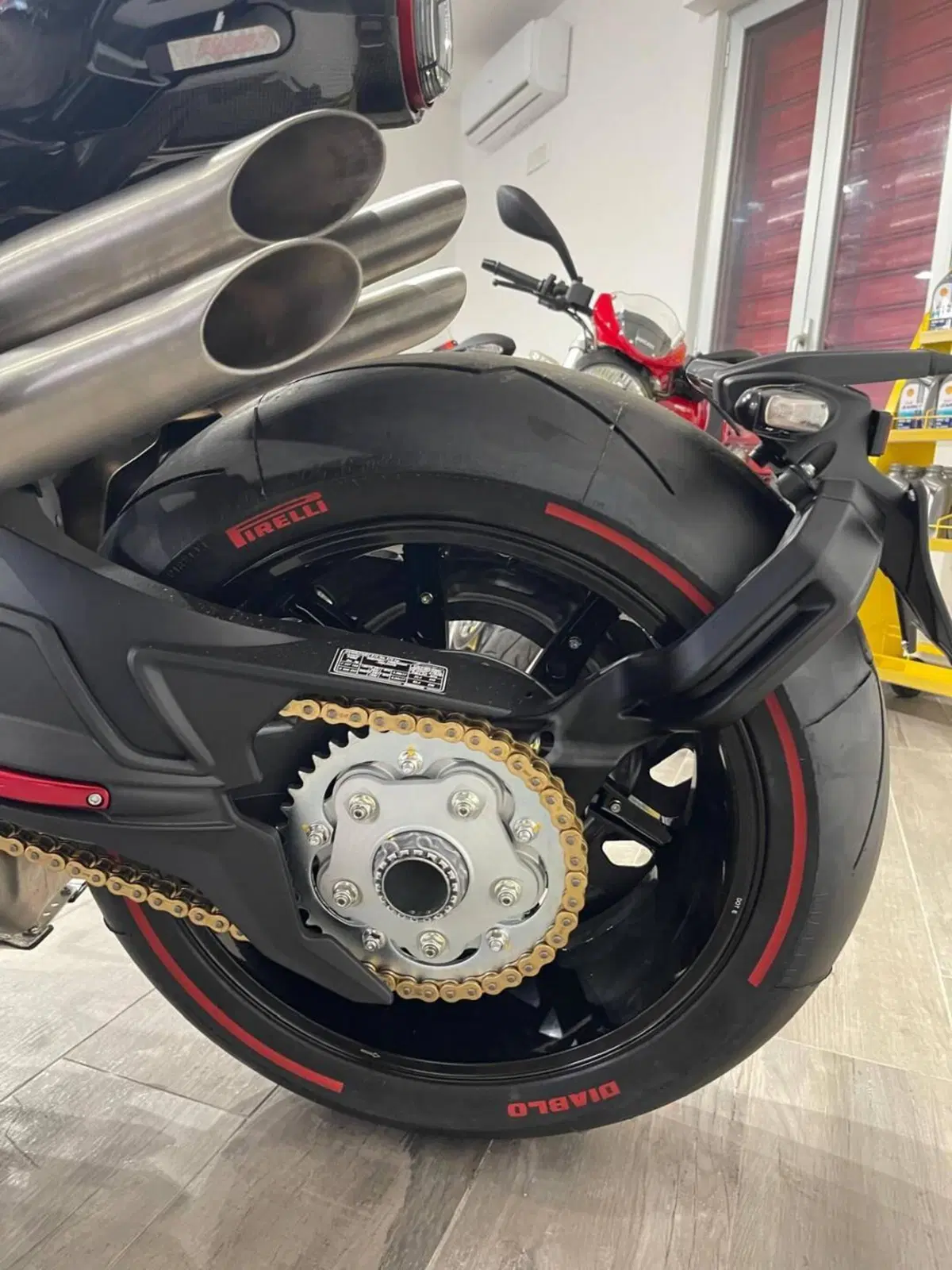 MV Agusta Rush 1000 (2023 - 26) (14)