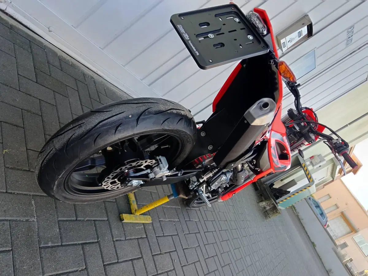 Betamotor RR 125 4T Motard T (2025 - 26) (15)