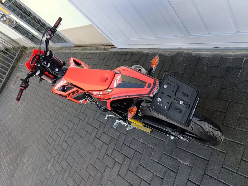 Betamotor RR 125 4T Motard T (2025 - 26) (18)