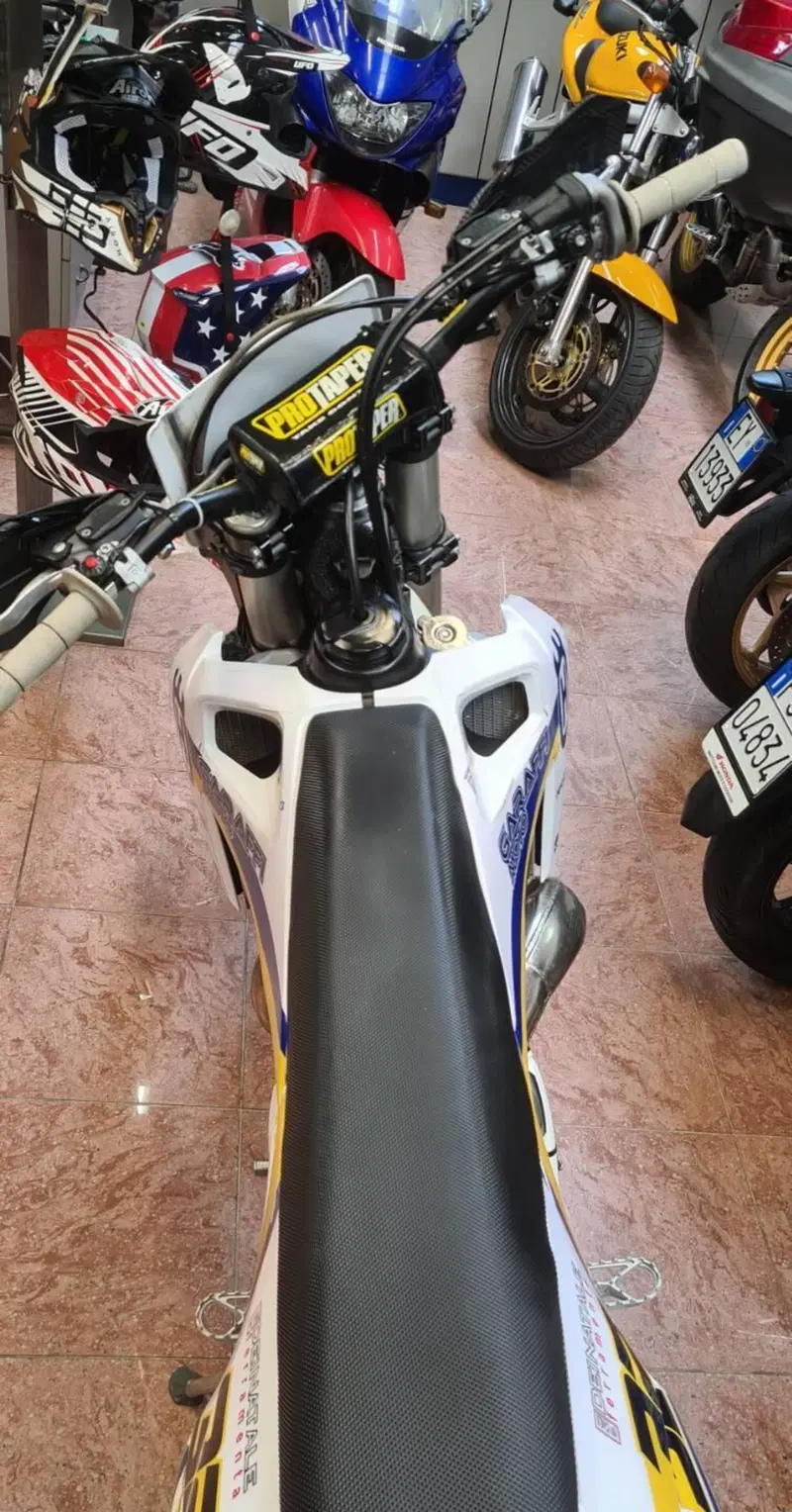 Husqvarna TE 250 (2024) (2)