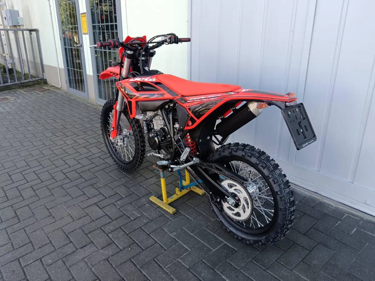 Betamotor RR 125 4T Enduro T (2025 - 26) (5)