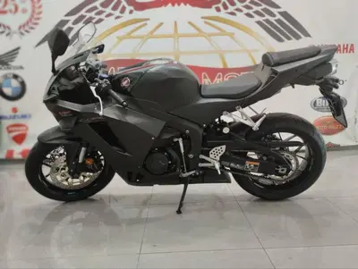Honda CBR 600 RR (2024 - 26) usata