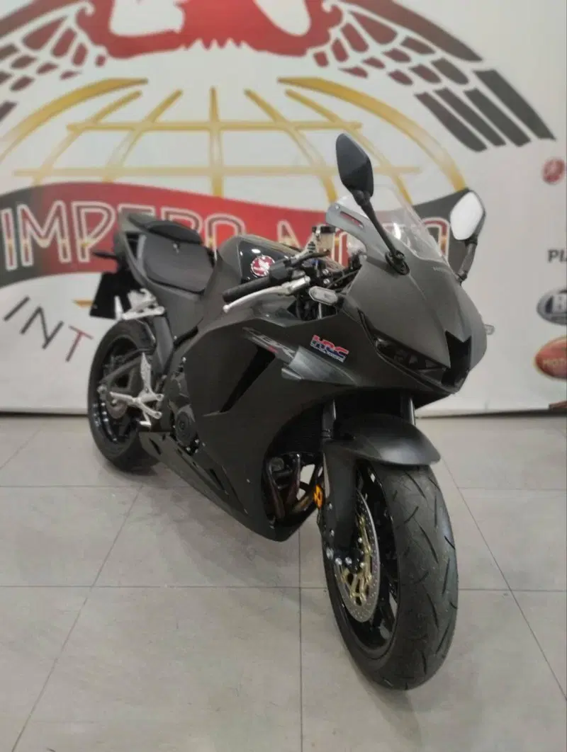 Honda CBR 600 RR (2024 - 26) (3)