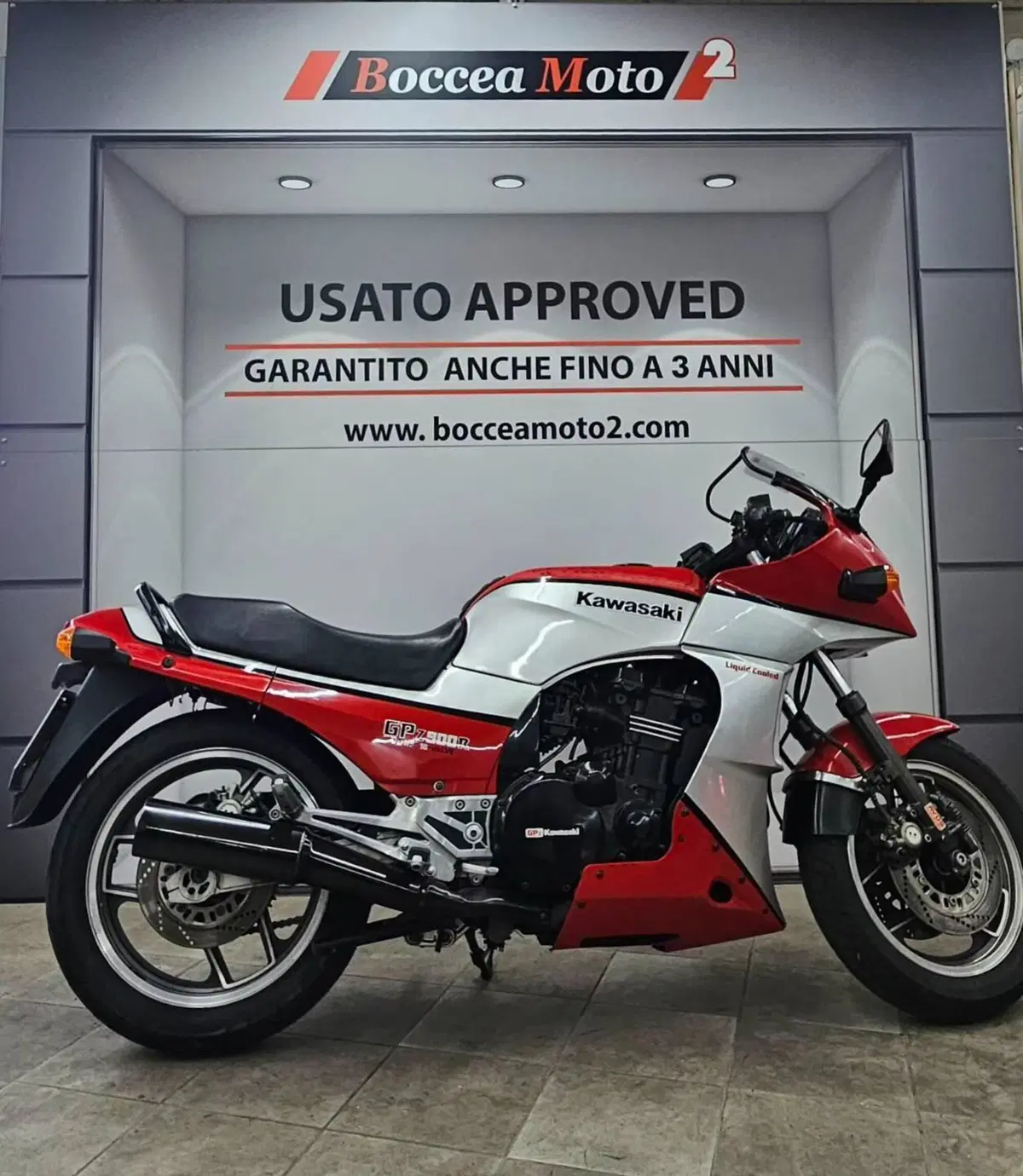 Kawasaki GPZ 900R