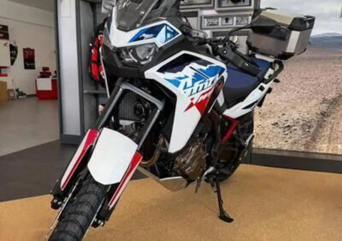 Honda Africa Twin CRF 1100L ES (2024 - 26)
