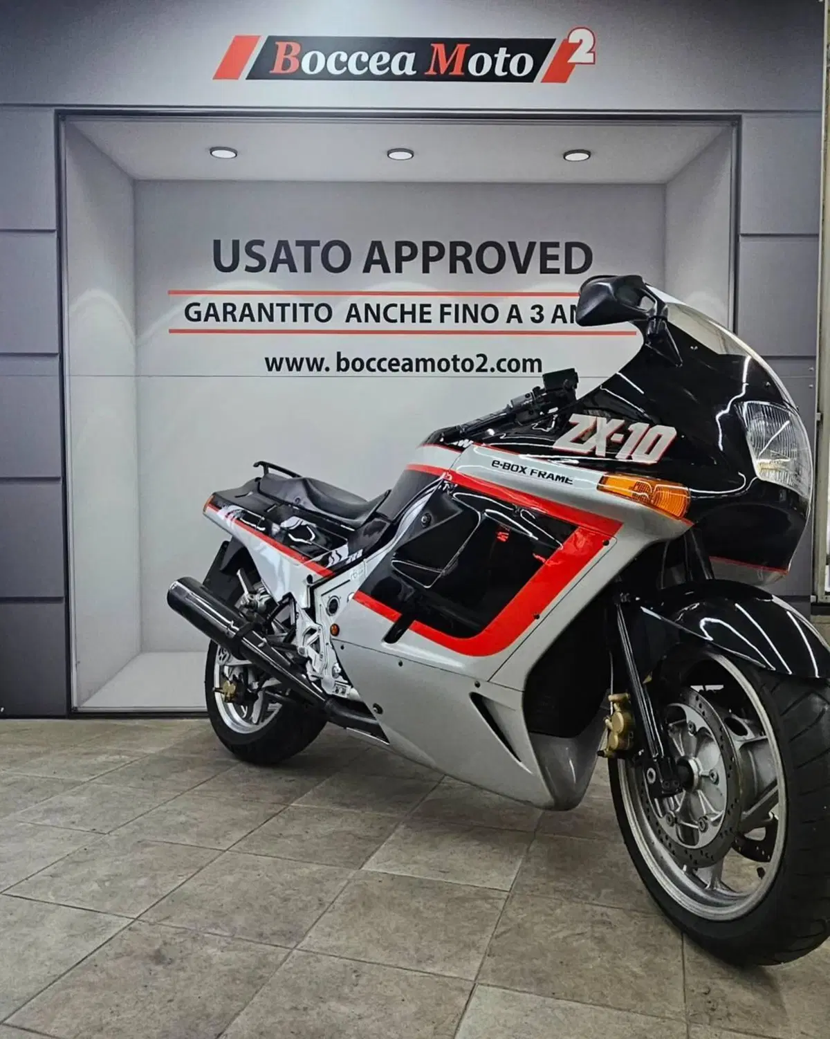 Kawasaki ZX 10 (2)
