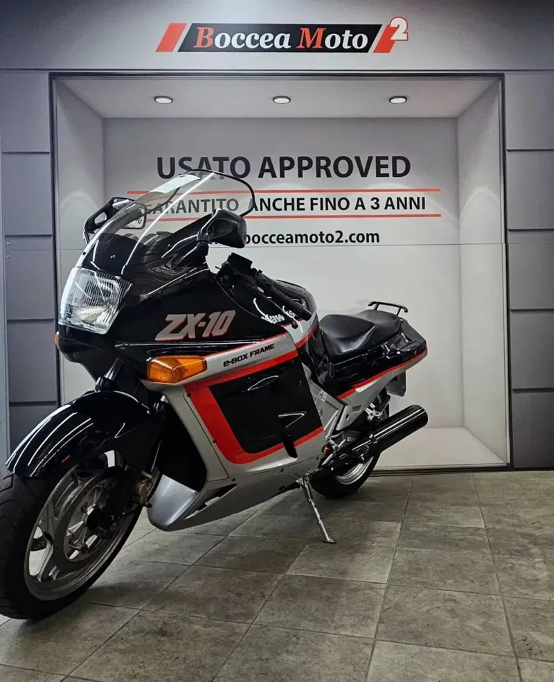 Kawasaki ZX 10 (3)