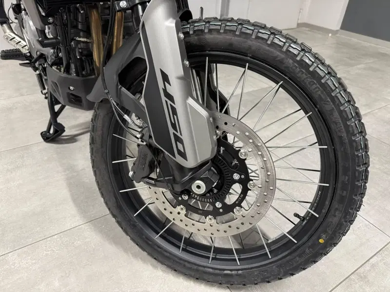 Moto Morini Allthrike 450 (2025 - 26) (3)