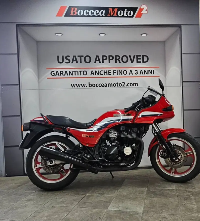 Kawasaki GPZ 750