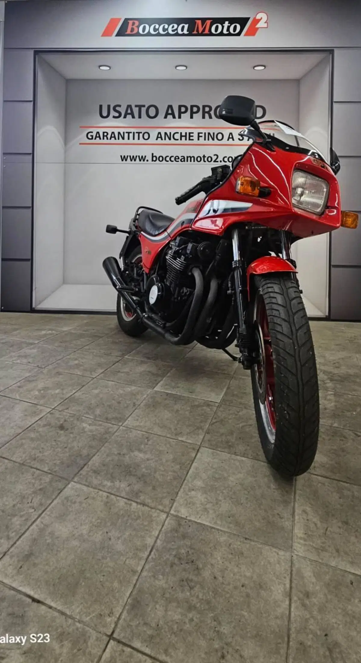 Kawasaki GPZ 750 (2)