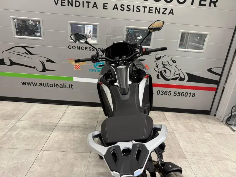 Moto Morini X-Cape 1200 (2026) (15)