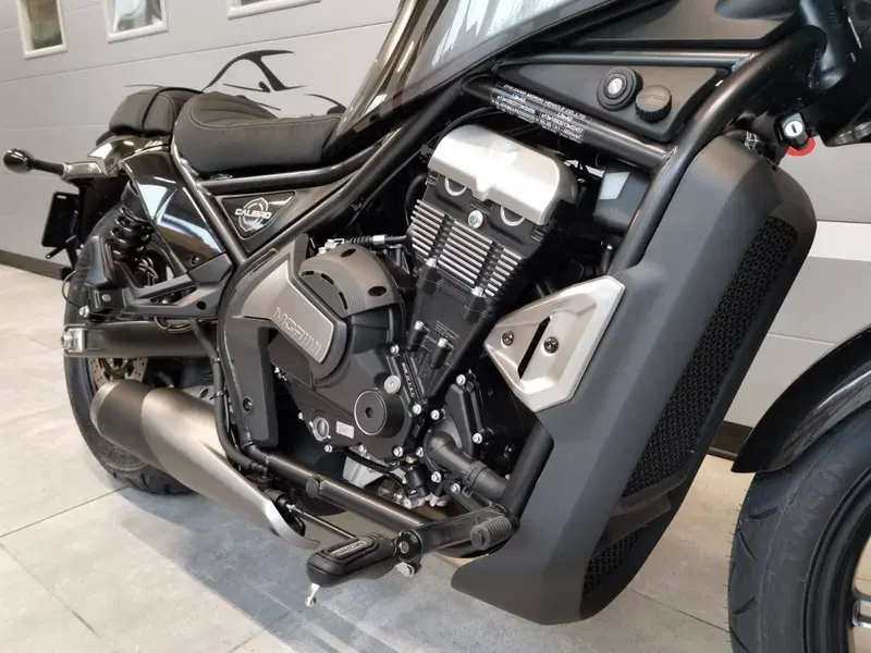 Moto Morini Calibro Custom (2024 - 26) (14)