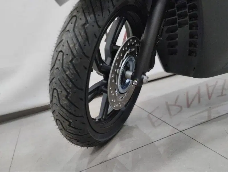 Honda SH 350i Sport (2025 - 26) (7)
