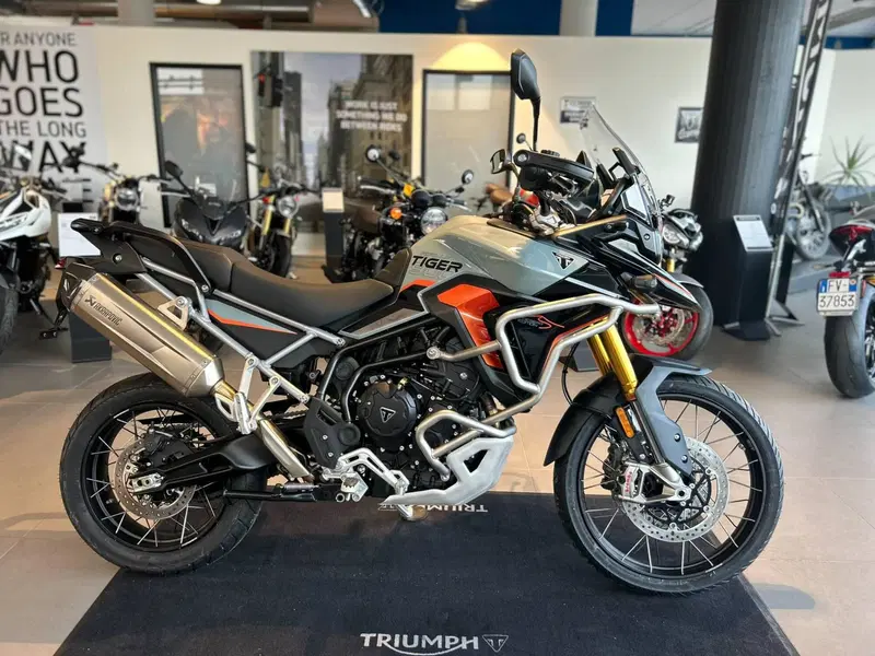 Triumph Tiger 900 Desert Special Edition (2026)