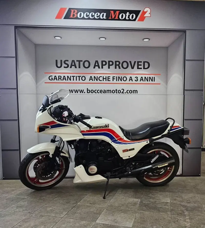 Kawasaki GPZ 750 (3)