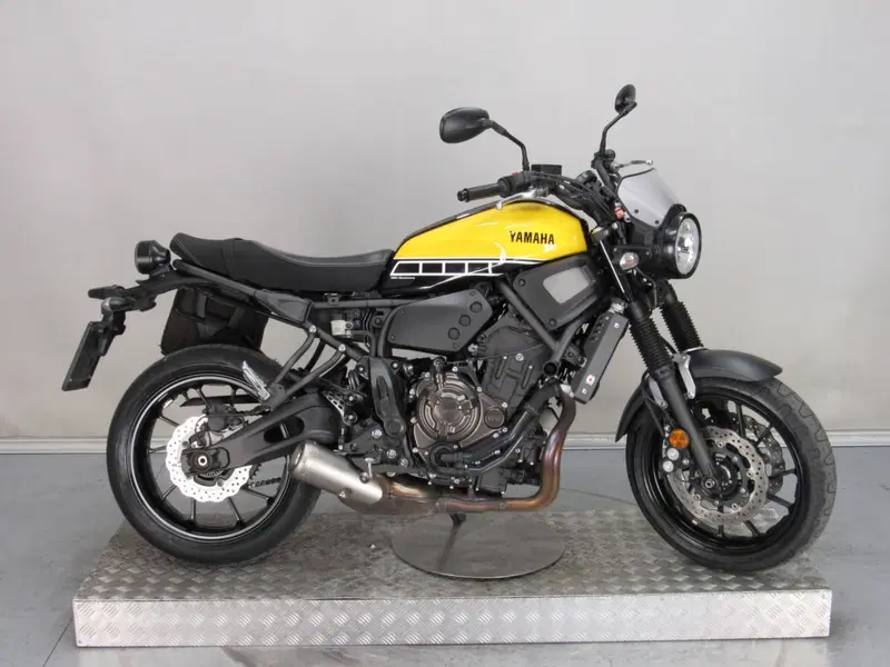 Yamaha XSR 700 ABS 60th Anniversary (2016 - 18) (2)