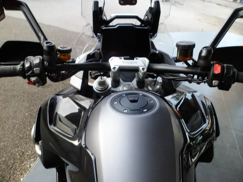 Triumph Tiger 1200 GT Explorer (2022 - 23) (7)