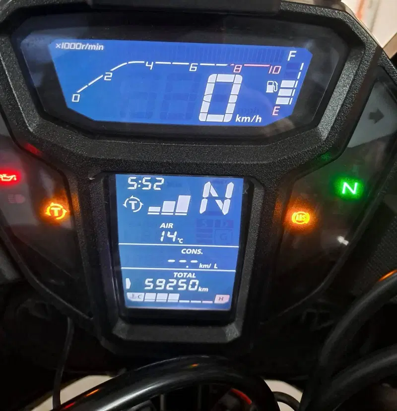 Honda Africa Twin CRF 1000L (2016 - 17) (3)